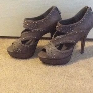 Vince Camuto 6.5 Taupe Nude Heels Pumps Platforms